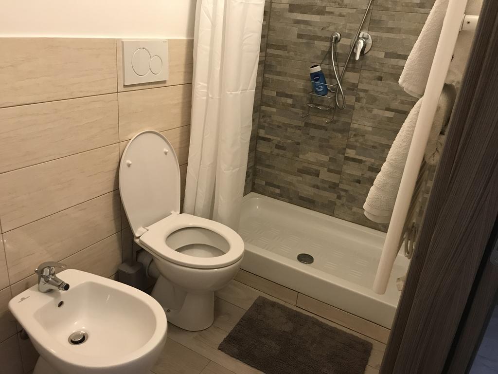Guest House Montenegro La Spezia Extérieur photo